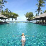 海前のプール　バリ島